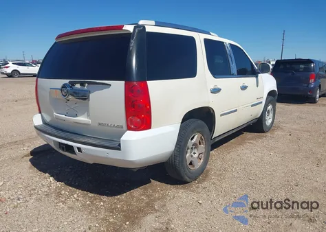 2007 Cadillac Escalade Standard из США, поврежденный, VIN 1GYFK638X7R422351